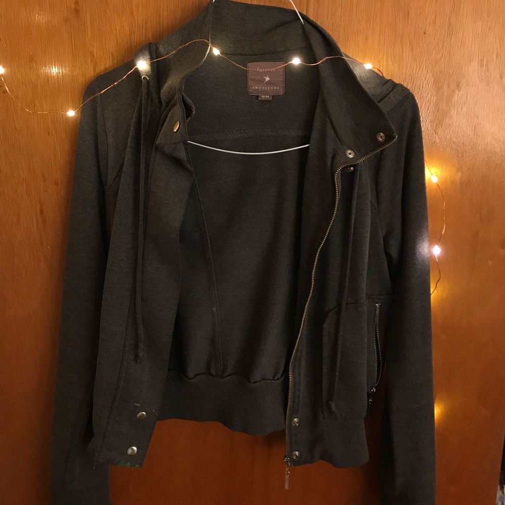 Gray Zippered Jacket (f21)